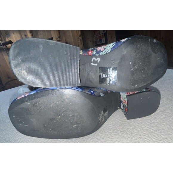 Indigo Rd Women's Sz 7M Embroidered Floral Tapestry Ankle Boot Block Heel - Picture 7 of 7